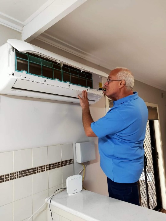 Ron Cleaning Split System Ron Cleaning Split System